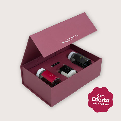 Coffret Edição Limitada de São Valentim com uma embalagem de gomas para Aumentar a Líbido e Relaxar Sex Up e uma embalagem de gomas para Performance Masculina com oferta de Vela de Massagem e Fósforos